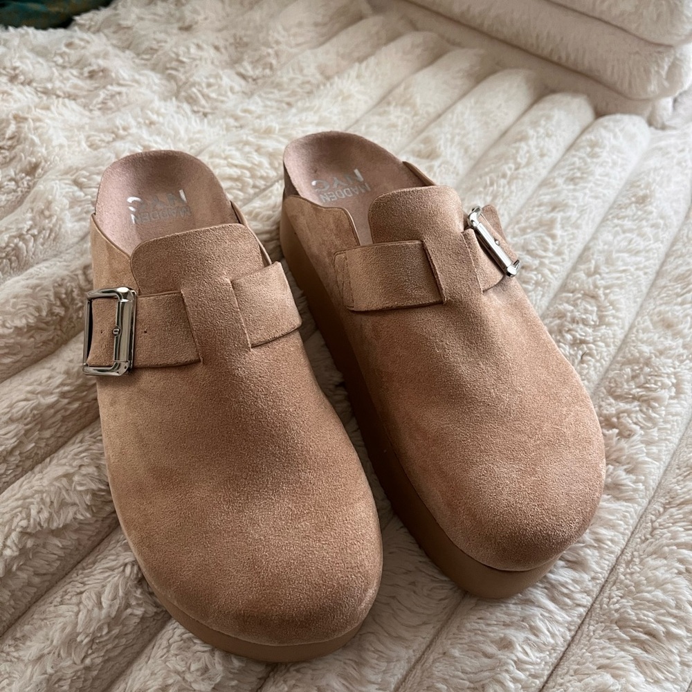 Madden NYC Beige Slip-On Clogs with Buckle
